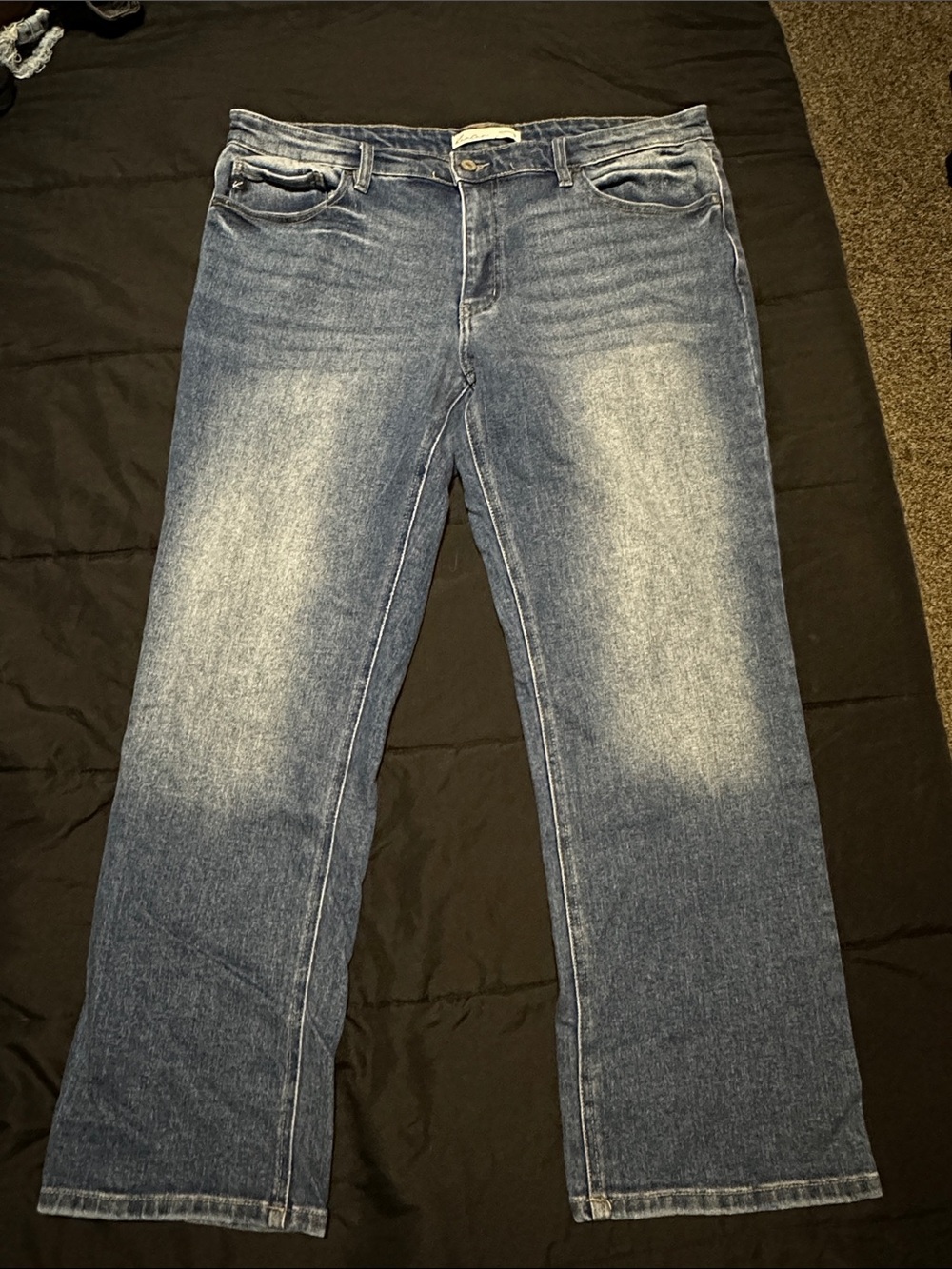 KanCan Women's Straight Leg Jeans